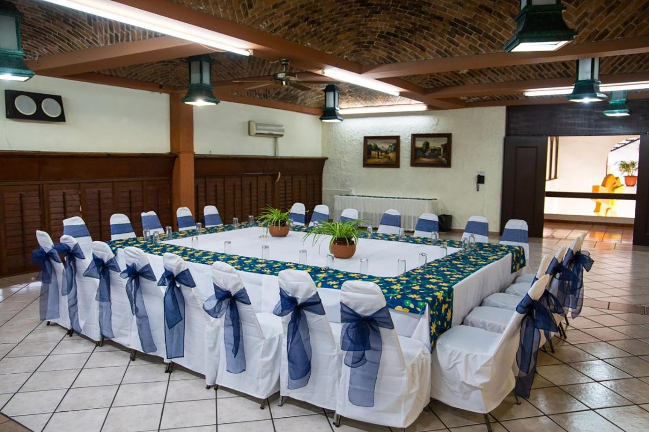 Hotel & Suites Villa Del Sol Morelia Eksteriør bilde