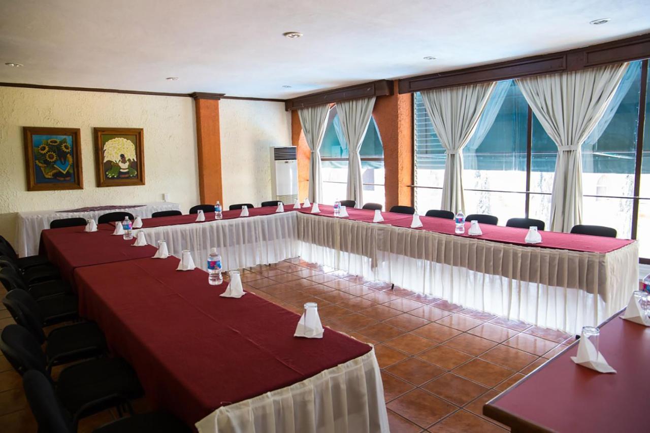 Hotel & Suites Villa Del Sol Morelia Eksteriør bilde