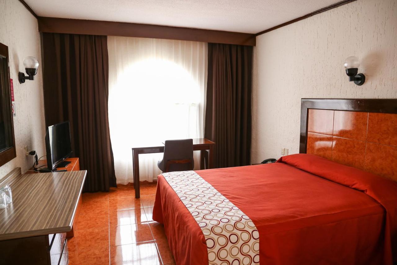 Hotel & Suites Villa Del Sol Morelia Eksteriør bilde