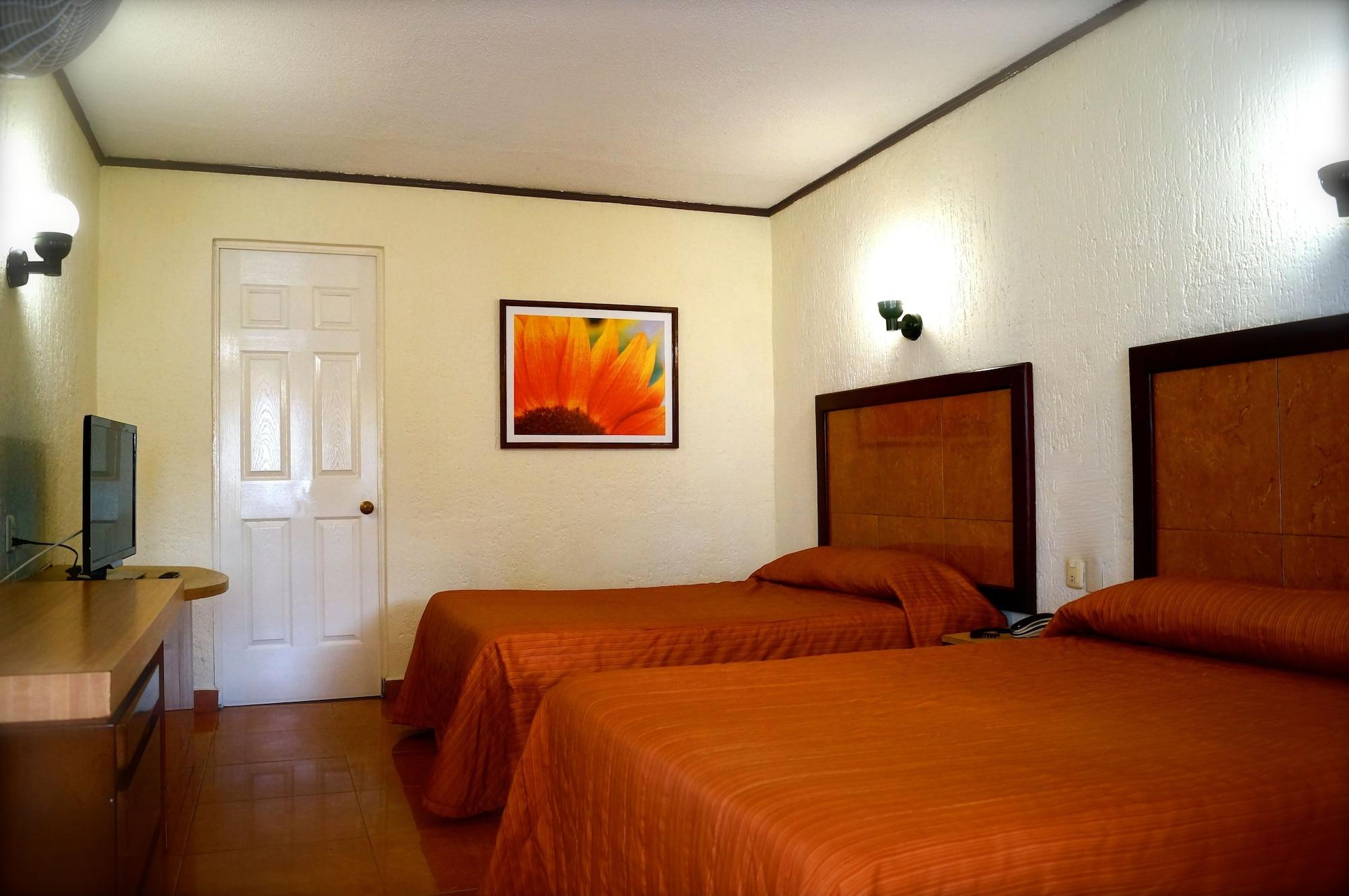 Hotel & Suites Villa Del Sol Morelia Eksteriør bilde