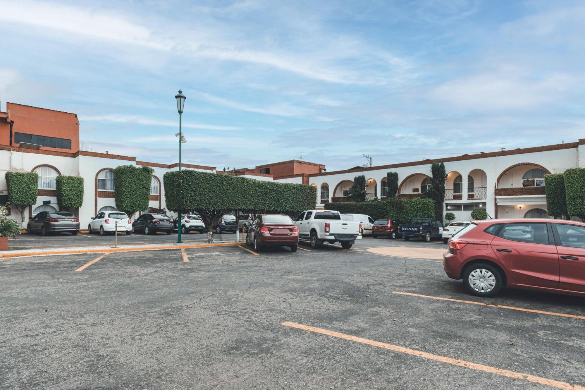 Hotel & Suites Villa Del Sol Morelia Eksteriør bilde
