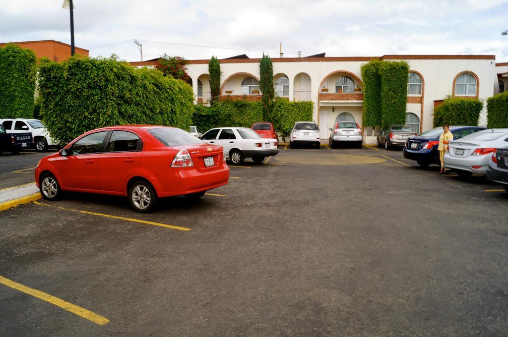 Hotel & Suites Villa Del Sol Morelia Eksteriør bilde