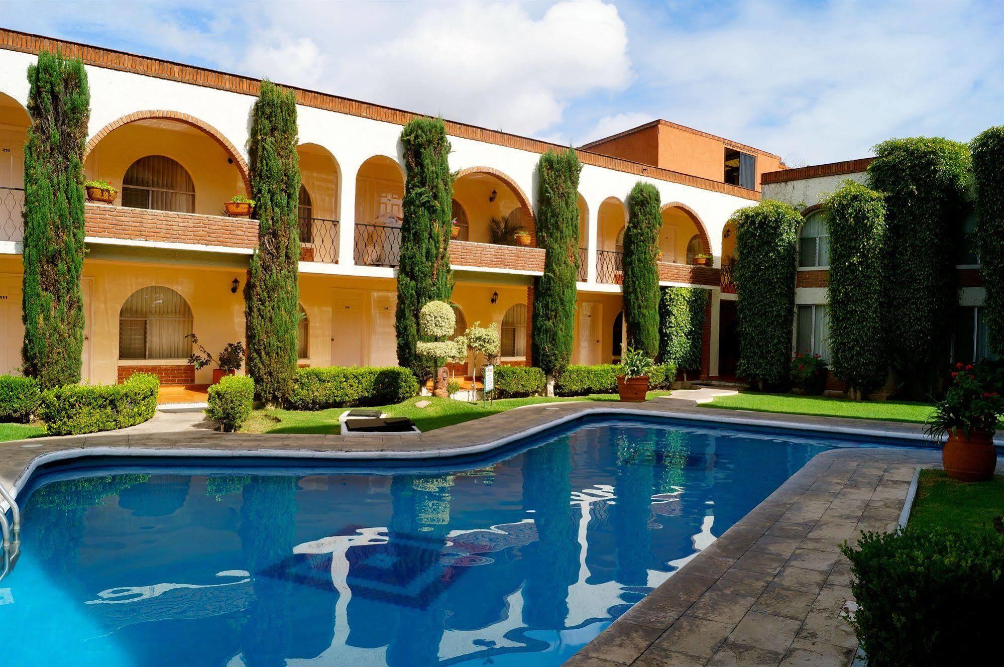 Hotel & Suites Villa Del Sol Morelia Eksteriør bilde